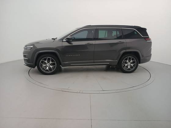 JEEP COMMANDER 1.3 T270 TURBO FLEX OVERLAND AT6 JEEP COMMANDER 1.3 T270 TURBO FLEX OVERLAND AT6